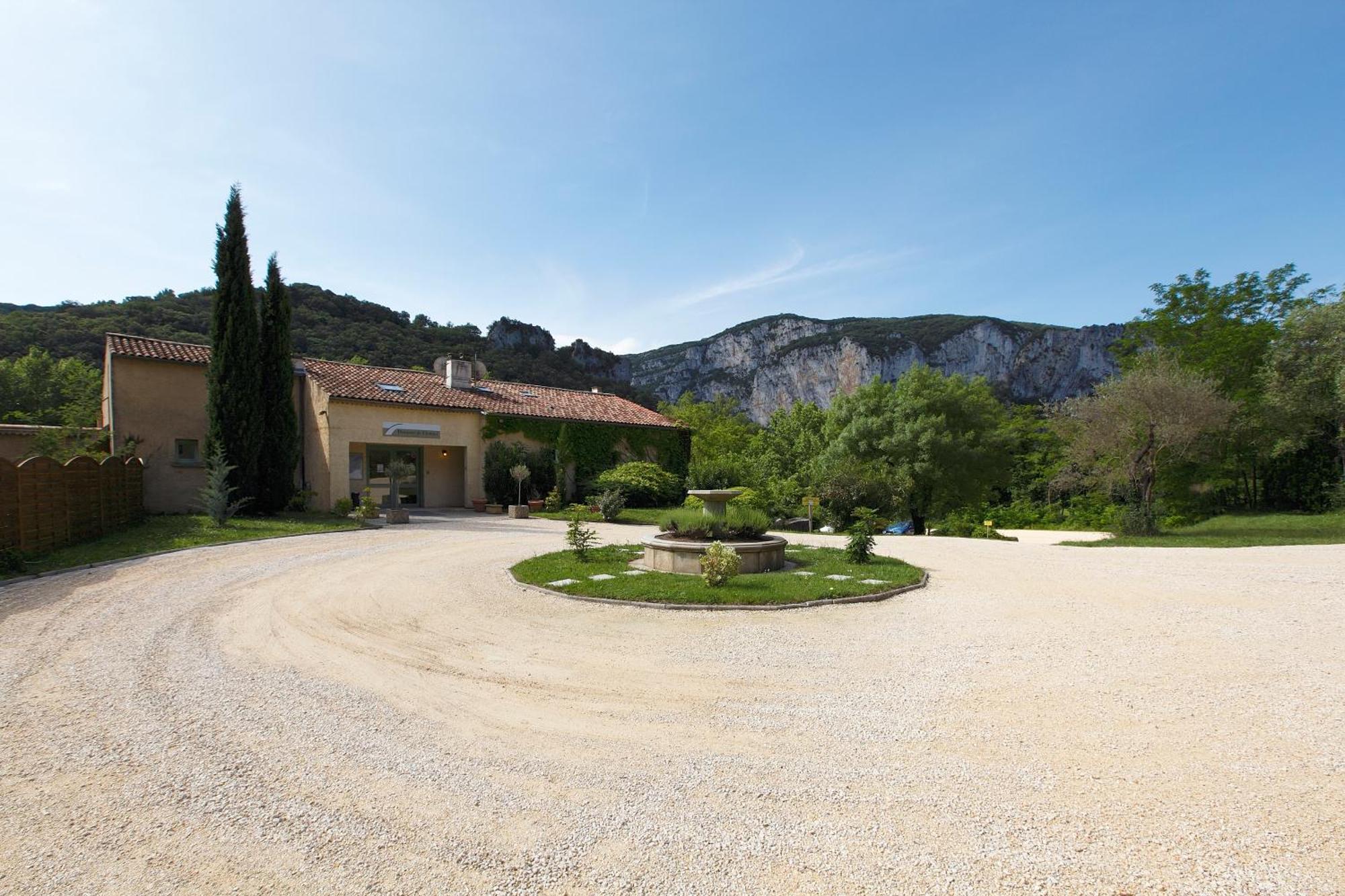 Vacanceole - Le Domaine De Chames - Pont D'Arc Валлон-Пон-д'Арк Екстер'єр фото